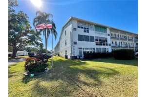 400 Glennes Ln #108, DUNEDIN