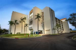 19111 Vista Bay Dr #211, INDIAN SHORES