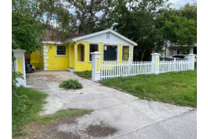 8305 N 13th St, TAMPA