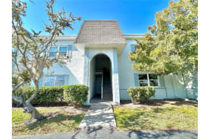 247 S Mcmullen Booth Rd #23, CLEARWATER