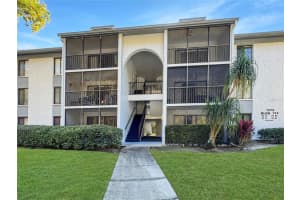 1372 Pine Ridge Cir E #h3, TARPON SPRINGS