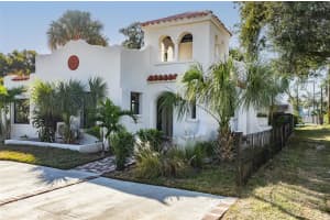 2227 29th St S, ST PETERSBURG