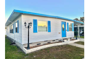 2000 E Bay Dr #83, LARGO