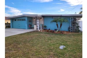 16108 5th St E, REDINGTON BEACH