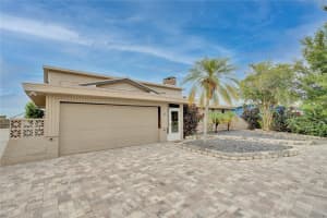 31 Freshwater Dr, PALM HARBOR
