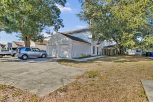 1817 Crystal Grove Dr, LAKELAND