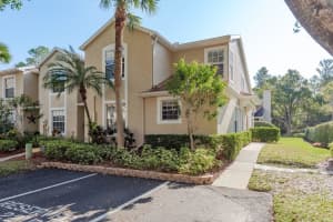 2215 Andover Cir, PALM HARBOR