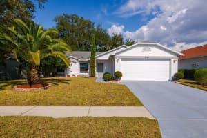 9043 Tournament Dr, HUDSON