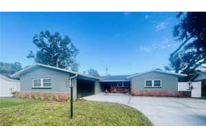 1945 68th Ave S, ST PETERSBURG