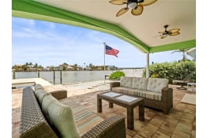 16129 4th St E, REDINGTON BEACH
