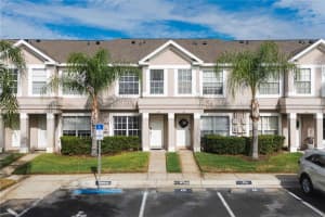 429 Kensington Lake Cir, BRANDON