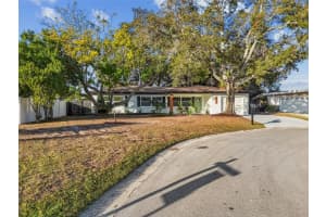 1530 Erin Ln, CLEARWATER