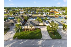 1963 Tanglewood Dr Ne, ST PETERSBURG 1963 Tanglewood Dr Ne, ST PETERSBURG