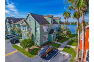 9028 Lake Chase Island Way #9028, TAMPA