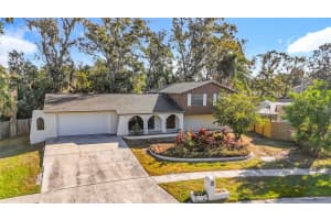 632 Ephrata Dr, BRANDON