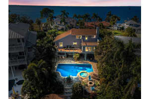 110 Carlyle Cir, PALM HARBOR