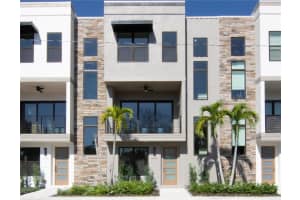 6365 1st Ave S, ST PETERSBURG