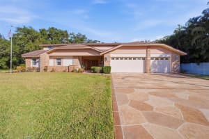 10353 Barry Dr, LARGO