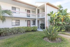 108 Lakeview Pl #108, OLDSMAR