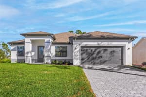 5025 White Ave, PORT CHARLOTTE