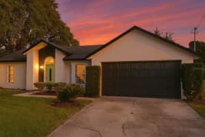 2830 Surf Dr, DELTONA