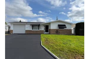 1548 Landau St, HOLIDAY