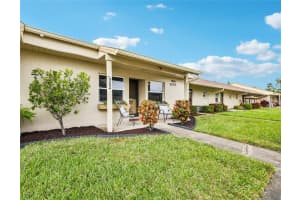 10820 43rd St N #902, CLEARWATER