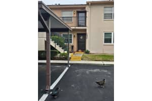 1044 Bowsprit Ln, HOLIDAY