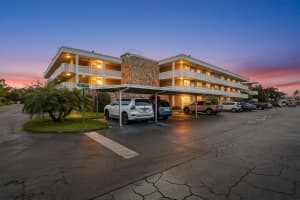 5095 Bay St Ne #210, ST PETERSBURG