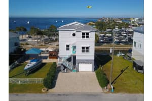 6249 Lonnie Lee Ln, HUDSON 6249 Lonnie Lee Ln, HUDSON