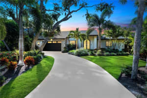 5361 Siesta Ct, SARASOTA
