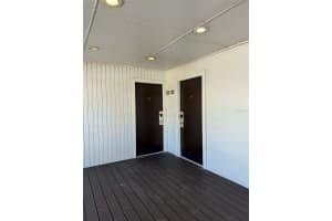 4762 Fox Hunt Dr #a304 & A302, WESLEY CHAPEL