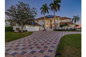429 St Andrews Dr, BELLEAIR