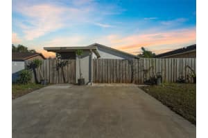 10707 Crowngate Ln, TAMPA