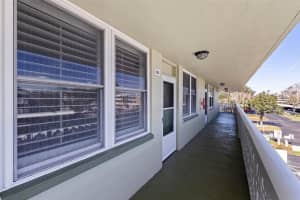 4890 Bay St Ne #330, ST PETERSBURG