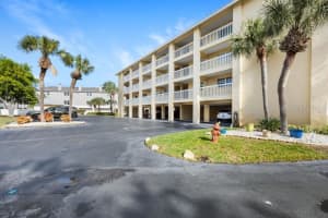 1125 Pinellas Bayway S #106, TIERRA VERDE