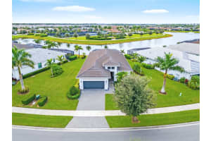 4939 Surfside Cir, BRADENTON