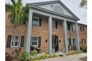 1120 Rue Des Chateaux #2a, SOUTH PASADENA