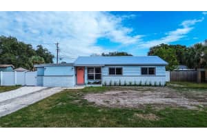 7583 Meadowlawn Dr N, ST PETERSBURG