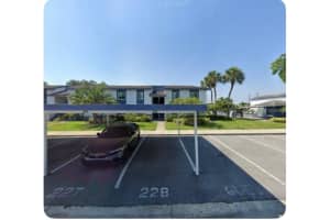 127 Cypress Ln #27, OLDSMAR