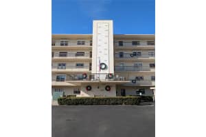 8198 Terrace Garden Dr N #409, ST PETERSBURG