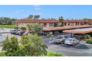 10192 Seminole Island Dr, LARGO