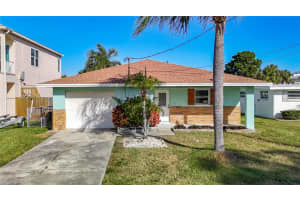 7027 Mccray Dr, HUDSON