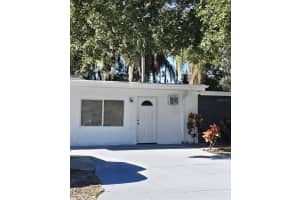 1813 Hacienda Way, HOLIDAY