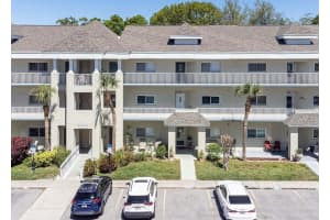 2210 Utopian Dr E #214, CLEARWATER