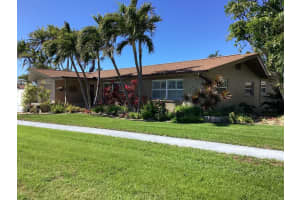 101 Madonna Blvd, TIERRA VERDE