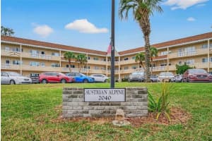 2040 World Parkway Blvd #34, CLEARWATER