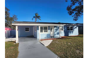 8611 Chinaberry Dr, TAMPA