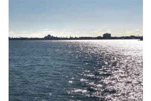 5980 Shore Blvd S #111, GULFPORT