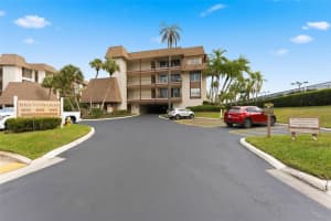 3021 Countryside Blvd #44a, CLEARWATER